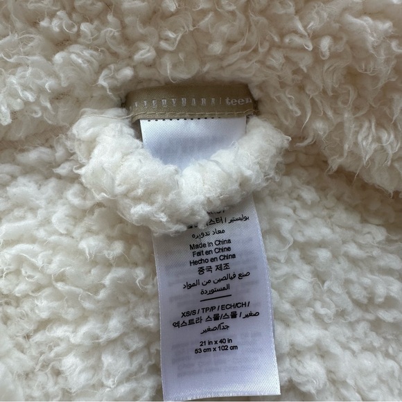 Cozy White Fleece Robe - Picture 4 of 4